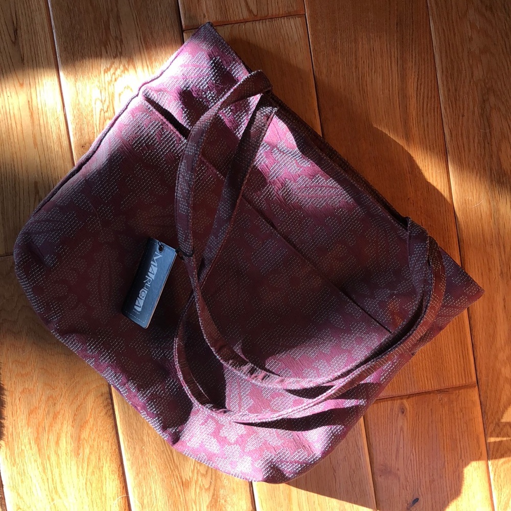 Maruca tote - maroon NEW! 15”x 13”